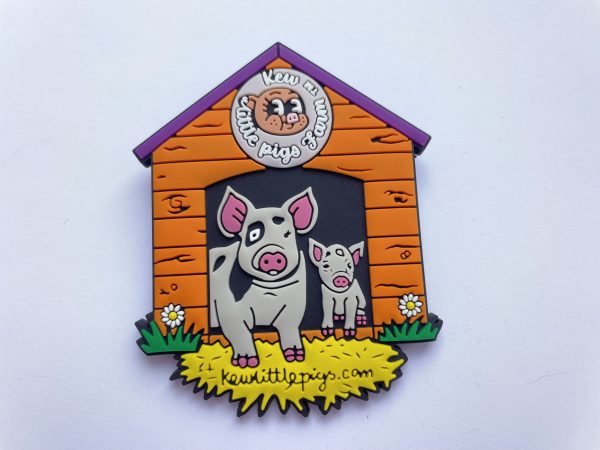Magnet (Pigs in hut)
